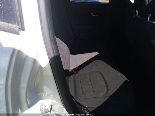 Aukcja sprzedaży 2022 Jeep Renegade Latitude 4x4, vin: ZACNJDB11NPN73004, numer aukcji: 46228131