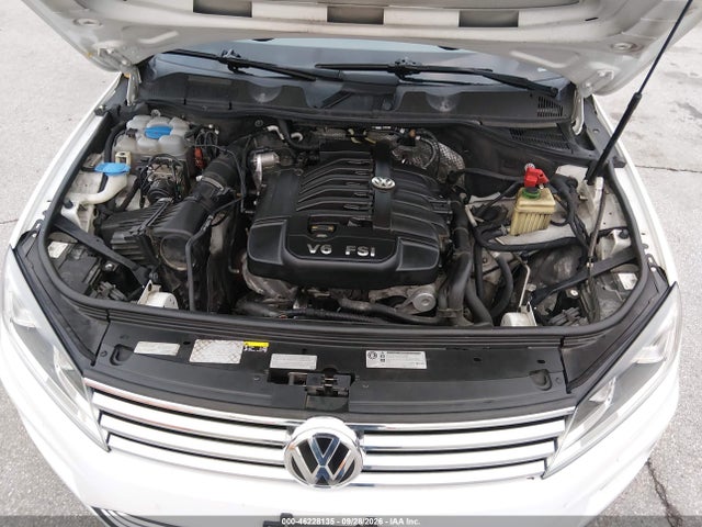 Продаж на аукціоні авто 2017 Volkswagen Touareg V6 Wolfsburg Edition, vin: WVGRF7BP9HD003990, номер лоту: 46228135