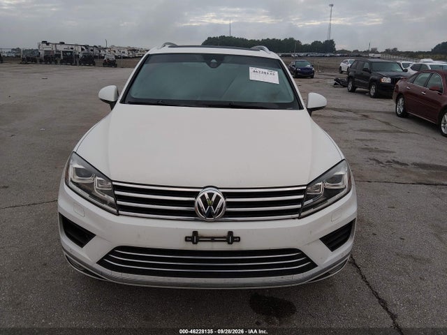 Продаж на аукціоні авто 2017 Volkswagen Touareg V6 Wolfsburg Edition, vin: WVGRF7BP9HD003990, номер лоту: 46228135