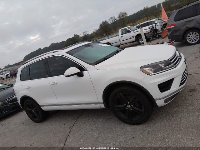 Продаж на аукціоні авто 2017 Volkswagen Touareg V6 Wolfsburg Edition, vin: WVGRF7BP9HD003990, номер лоту: 46228135