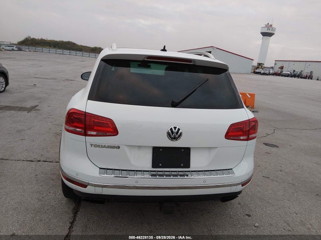 Продаж на аукціоні авто 2017 Volkswagen Touareg V6 Wolfsburg Edition, vin: WVGRF7BP9HD003990, номер лоту: 46228135