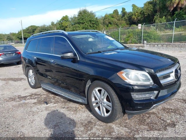 46228245 :رقم المزاد ، 4JGDF6EE8FA486515 vin ، 2015 Mercedes-benz Gl 450 4matic مزاد بيع