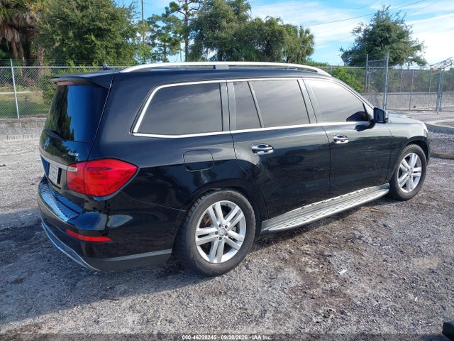 46228245 :رقم المزاد ، 4JGDF6EE8FA486515 vin ، 2015 Mercedes-benz Gl 450 4matic مزاد بيع