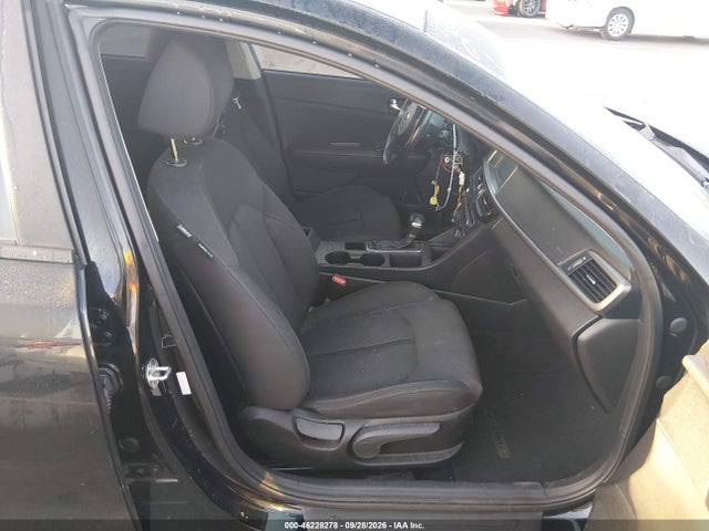 46228278 :رقم المزاد ، 5XXGT4L18JG213277 vin ، 2018 Kia Optima Lx Turbo مزاد بيع