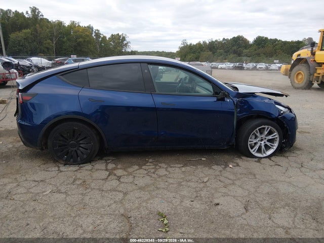 Продаж на аукціоні авто 2023 Tesla Model Y Awd/long Range Dual Motor All-wheel Drive, vin: 7SAYGAEE6PF834801, номер лоту: 46228345