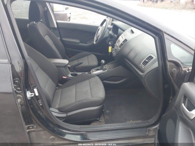 Aukcja sprzedaży 2017 Kia Forte Lx, vin: KNAFK5A84H5705918, numer aukcji: 46228478