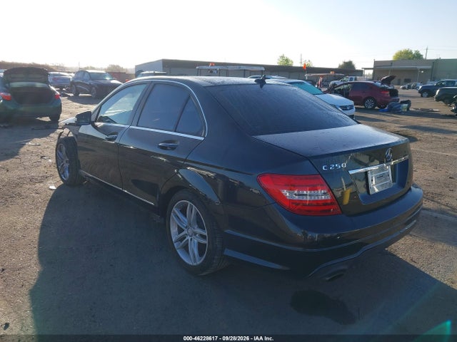Продаж на аукціоні авто 2012 Mercedes-benz C 250 Sport, vin: WDDGF4HB7CR207484, номер лоту: 46228617