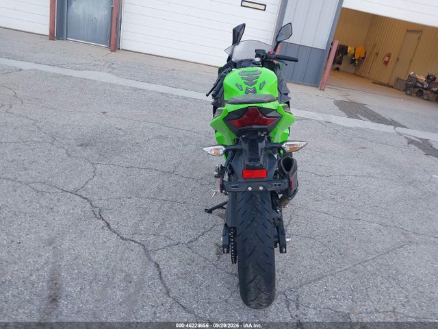 Kawasaki EX400 2020 JKAEXKG11LDA69303 Image 6