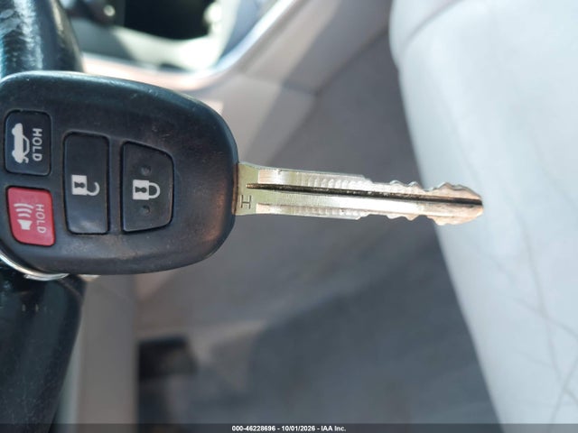 2015 Toyota Camry Xle მანქანა იყიდება აუქციონზე, vin: 4T1BF1FK9FU945712, აუქციონის ნომერი: 46228696