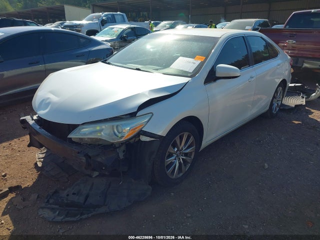 2015 Toyota Camry Xle მანქანა იყიდება აუქციონზე, vin: 4T1BF1FK9FU945712, აუქციონის ნომერი: 46228696