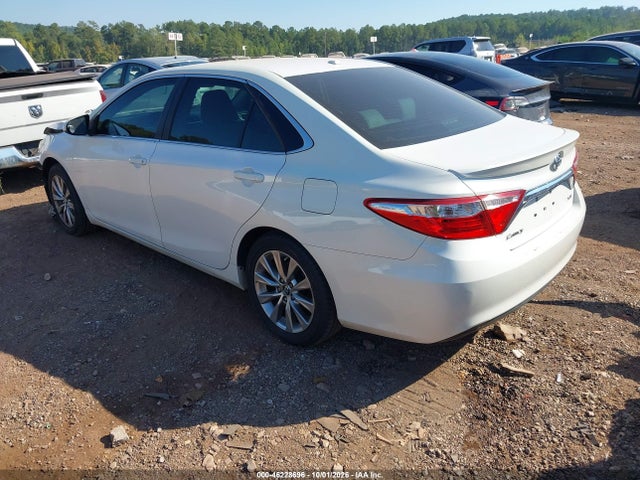 2015 Toyota Camry Xle მანქანა იყიდება აუქციონზე, vin: 4T1BF1FK9FU945712, აუქციონის ნომერი: 46228696