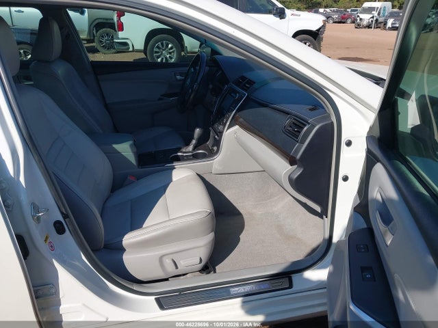 2015 Toyota Camry Xle მანქანა იყიდება აუქციონზე, vin: 4T1BF1FK9FU945712, აუქციონის ნომერი: 46228696