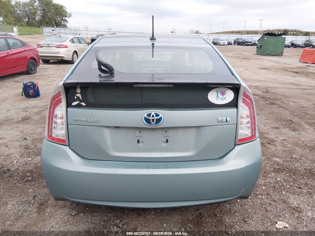 2014 Toyota Prius Four მანქანა იყიდება აუქციონზე, vin: JTDKN3DU5E1791331, აუქციონის ნომერი: 46228707