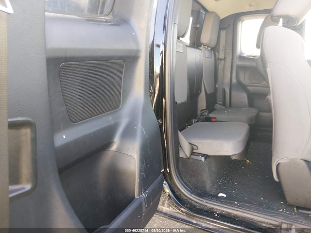 3TYRZ5CN0PT031942 Toyota Tacoma Sr V6