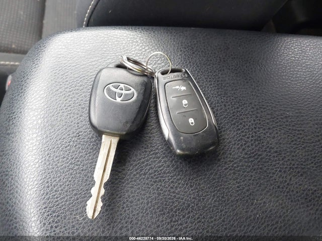 Продажа на аукционе авто 2017 Toyota Rav4 Xle, vin: JTMRFREV8HJ118849, номер лота: 46228774