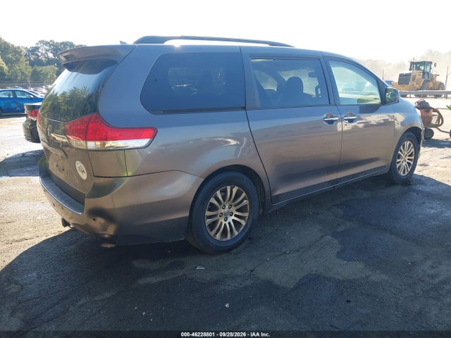 2012 Toyota Sienna Xle V6 8 Passenger მანქანა იყიდება აუქციონზე, vin: 5TDYK3DC8CS224430, აუქციონის ნომერი: 46228801