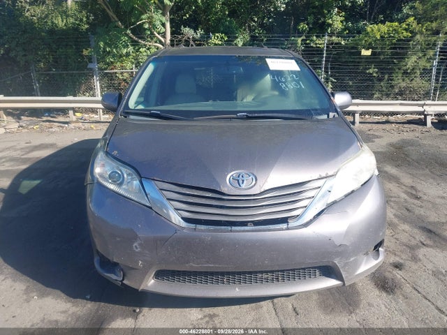 2012 Toyota Sienna Xle V6 8 Passenger მანქანა იყიდება აუქციონზე, vin: 5TDYK3DC8CS224430, აუქციონის ნომერი: 46228801