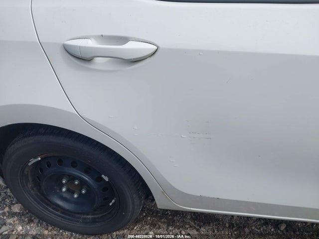 2015 Toyota Corolla Le მანქანა იყიდება აუქციონზე, vin: 2T1BURHE1FC399954, აუქციონის ნომერი: 46228826