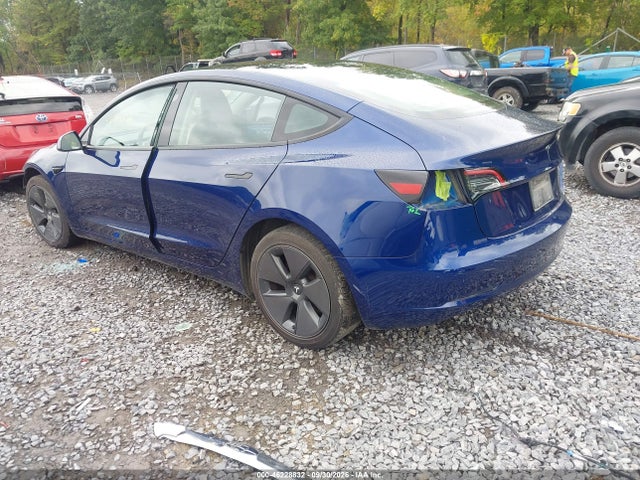 Tesla Model 3 Rear-wheel Drive 2023 5YJ3E1EA2PF651549 Image 3
