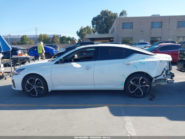 Продаж на аукціоні авто 2023 Nissan Altima Sr Intelligent Awd, vin: 1N4BL4CW8PN355573, номер лоту: 46228862