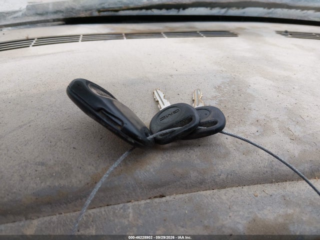 46228902 :رقم المزاد ، 3GKFK16T01G115176 vin ، 2001 Gmc Yukon Xl 1500 Slt مزاد بيع