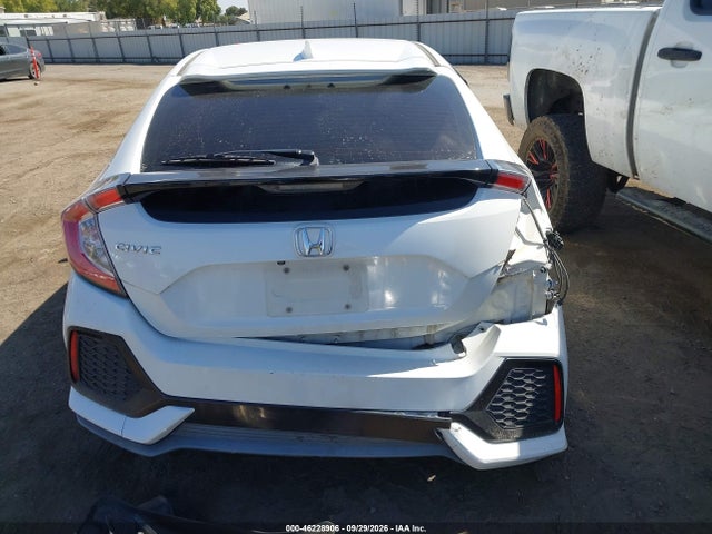 46228906 :رقم المزاد ، SHHFK7H27JU415689 vin ، 2018 Honda Civic Lx مزاد بيع