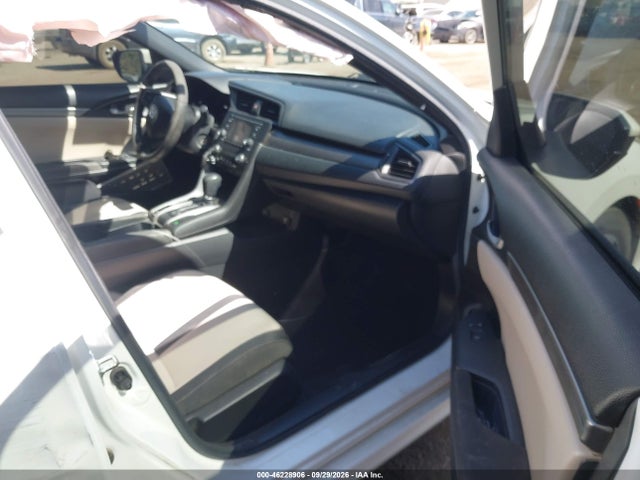 46228906 :رقم المزاد ، SHHFK7H27JU415689 vin ، 2018 Honda Civic Lx مزاد بيع