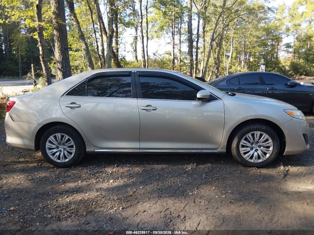 46228917 :رقم المزاد ، 4T4BF1FK3DR324470 vin ، 2013 Toyota Camry Le مزاد بيع