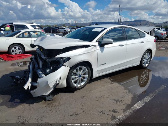 Ford Fusion Hybrid Se 2019 3FA6P0LU8KR176677 Image 2