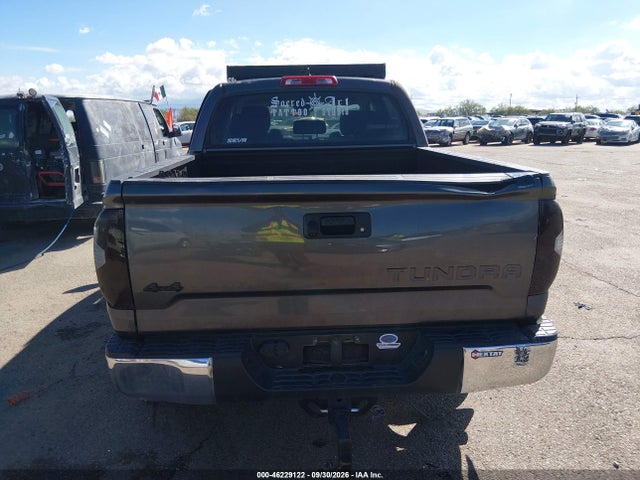 46229122 :رقم المزاد ، 5TFDY5F1XLX889683 vin ، 2020 Toyota Tundra Sr5 مزاد بيع