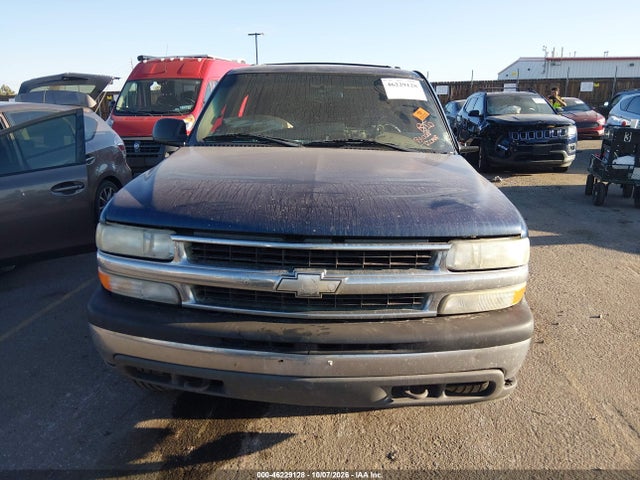 46229128 :رقم المزاد ، 3GNFK16T1YG145591 vin ، 2000 Chevrolet Suburban Ls مزاد بيع