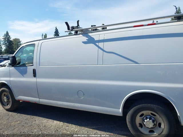 Продаж на аукціоні авто 2021 Chevrolet Express Cargo Rwd 2500 Extended Wheelbase Wt, vin: 1GCWGBF71M1166825, номер лоту: 46229142