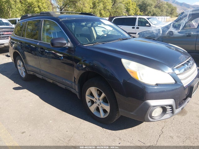 Subaru Outback 2.5i Premium 2014 4S4BRBDC2E3207554 головне зображення
