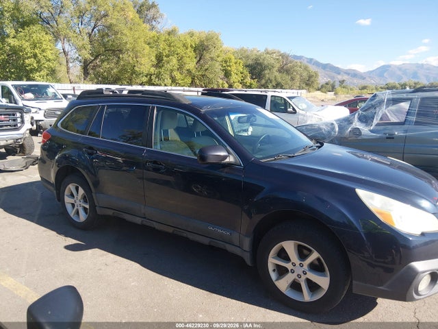 Subaru Outback 2.5i Premium 2014 4S4BRBDC2E3207554 Image 13