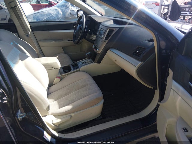 Subaru Outback 2.5i Premium 2014 4S4BRBDC2E3207554 Image 5