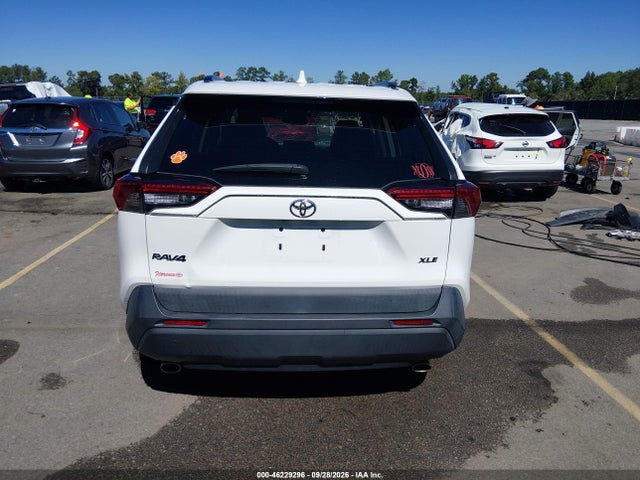 2019 Toyota Rav4 Xle Premium მანქანა იყიდება აუქციონზე, vin: 2T3C1RFV2KW045165, აუქციონის ნომერი: 46229296