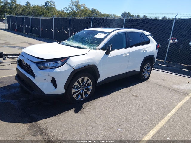 2019 Toyota Rav4 Xle Premium მანქანა იყიდება აუქციონზე, vin: 2T3C1RFV2KW045165, აუქციონის ნომერი: 46229296