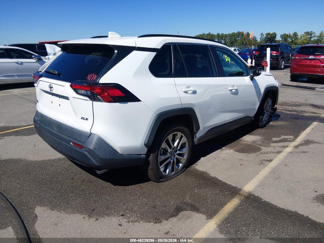 2019 Toyota Rav4 Xle Premium მანქანა იყიდება აუქციონზე, vin: 2T3C1RFV2KW045165, აუქციონის ნომერი: 46229296
