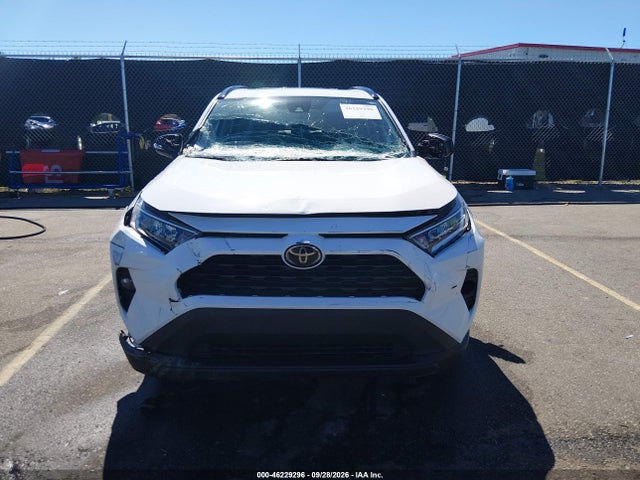2019 Toyota Rav4 Xle Premium მანქანა იყიდება აუქციონზე, vin: 2T3C1RFV2KW045165, აუქციონის ნომერი: 46229296