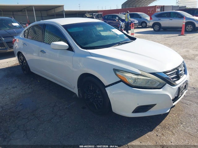 Auction sale of the 2016 Nissan Altima 2.5 S, vin: 1N4AL3AP0GN338591, lot number: 46229332