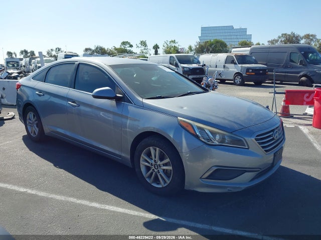 2016 Hyundai Sonata Se მანქანა იყიდება აუქციონზე, vin: 5NPE24AFXGH371674, აუქციონის ნომერი: 46229422
