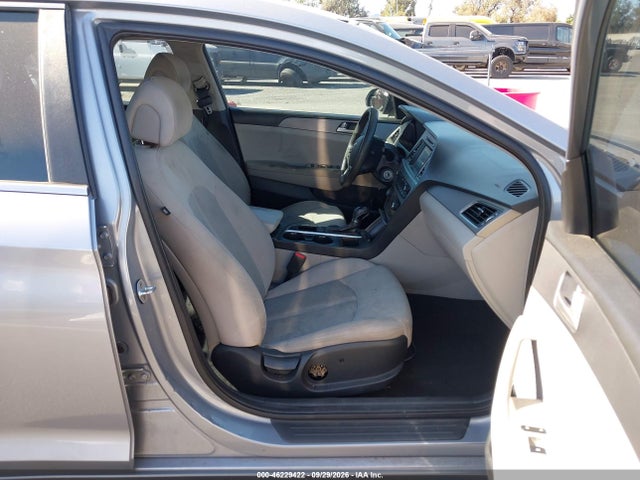 Продажа на аукционе авто 2016 Hyundai Sonata Se, vin: 5NPE24AFXGH371674, номер лота: 46229422