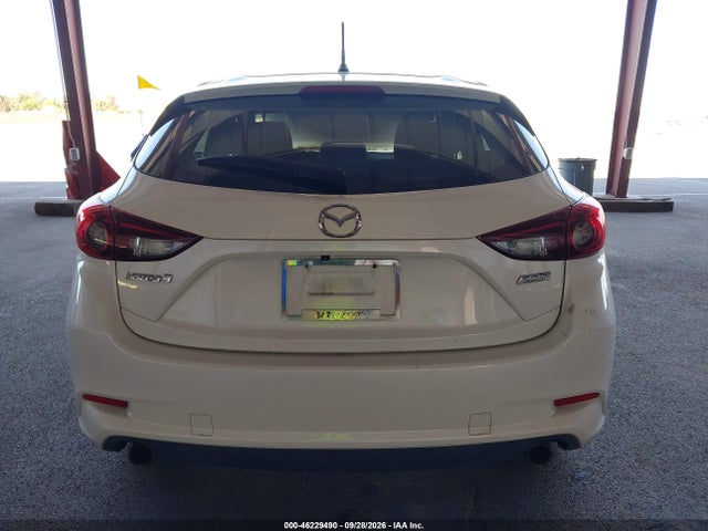 3MZBN1L36HM132692 Mazda Mazda3 Touring 2.5
