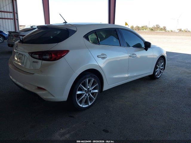 3MZBN1L36HM132692 Mazda Mazda3 Touring 2.5