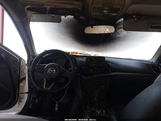 3MZBN1L36HM132692 Mazda Mazda3 Touring 2.5