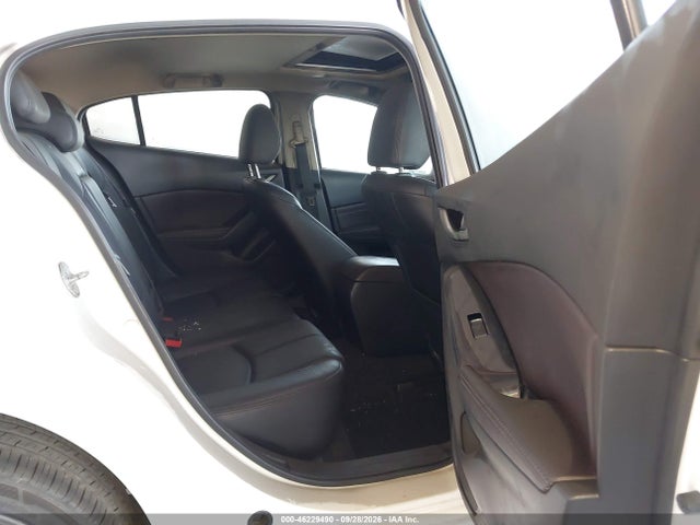 3MZBN1L36HM132692 Mazda Mazda3 Touring 2.5