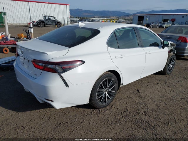 46229534 :رقم المزاد ، 4T1G11AK1MU475278 vin ، 2021 Toyota Camry Se مزاد بيع