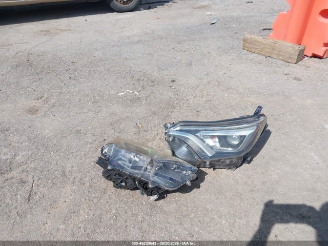 46229543 :رقم المزاد ، 2T3DFREV8HW666314 vin ، 2017 Toyota Rav4 Limited مزاد بيع
