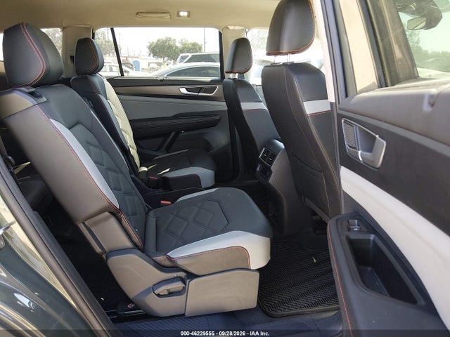 2025 Volkswagen Atlas 2.0t Peak Edition მანქანა იყიდება აუქციონზე, vin: 1V2CR2CA2SC500616, აუქციონის ნომერი: 46229555