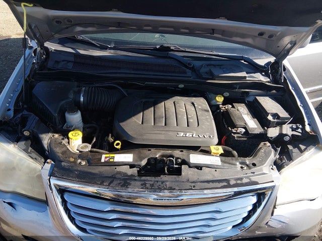 Продаж на аукціоні авто 2013 Chrysler Town & Country Touring, vin: 2C4RC1BG7DR555182, номер лоту: 46229560